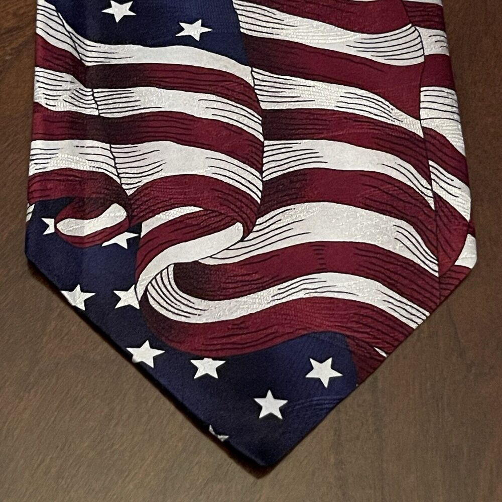 Vintage Nwt Celebrations By MMG Red White Blue 100% Silk Made In USA Flag Print